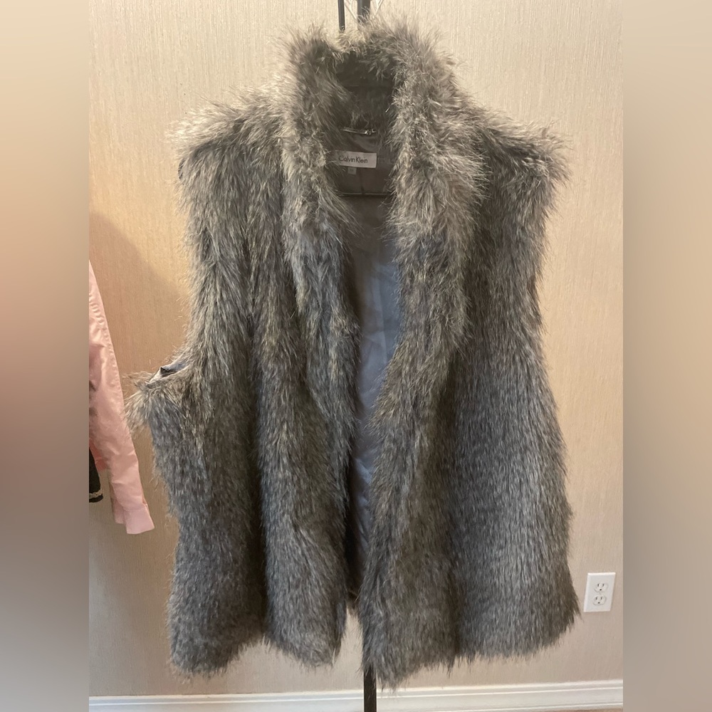 Calvin Klein Faux Fur Vest 0X Grey